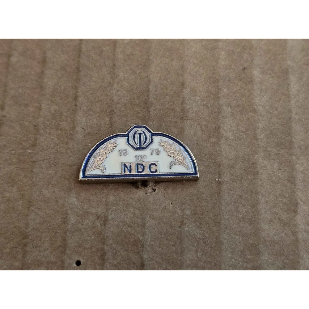 1969–1979 National Development Council 10th Anniversary Lapel Vest Hat Pin G5